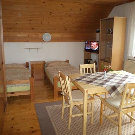 Apartma Podlogar Golica Triglav Apartment Jesenice Exterior photo